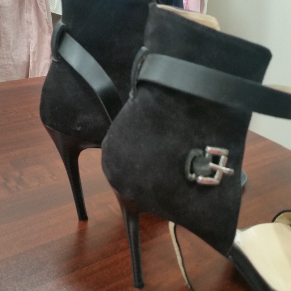 ANKLE TOP HEELS NWT - Picture 3 of 4